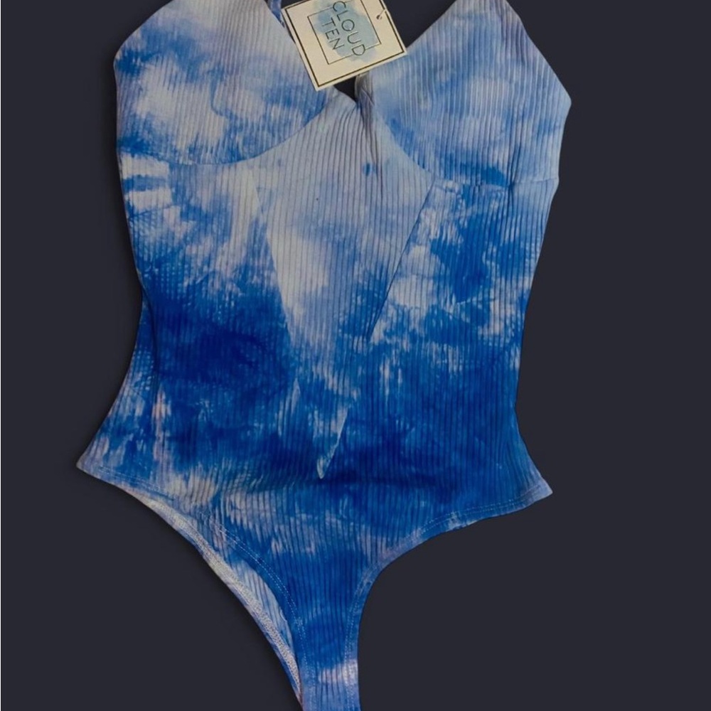 Ribbed Blue and White Tie-Dye Bodysuit